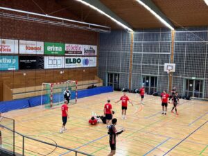 Mehr über den Artikel erfahren Teuer bezahlter Auswärtssieg für die M1