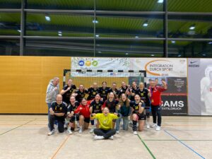 Mehr über den Artikel erfahren Frauen erkämpfen sich Sieg im Spitzenspiel